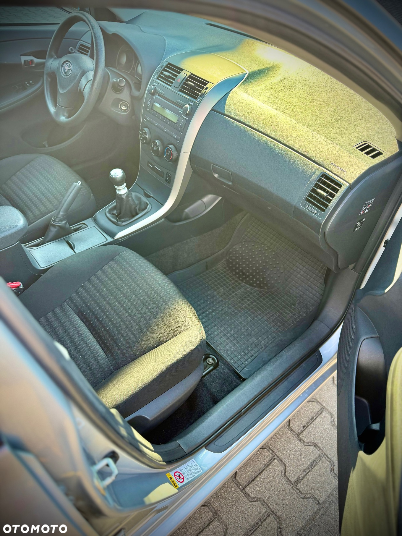 Toyota Corolla 1.6 Terra Start - 10