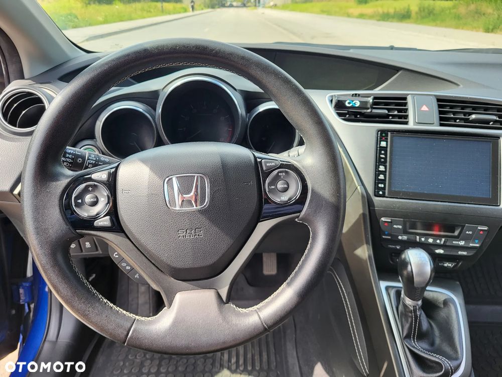 Honda Civic 1.8 Style Edition (Honda Connect+) - 11