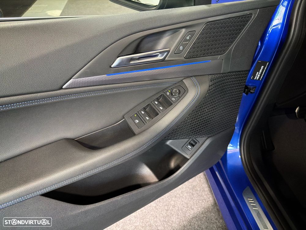 BMW 218 Active Tourer i Pack M Auto - 16