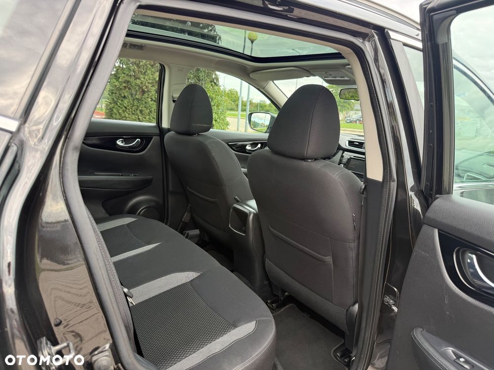 Nissan Qashqai 1.3 DIG-T Tekna - 25