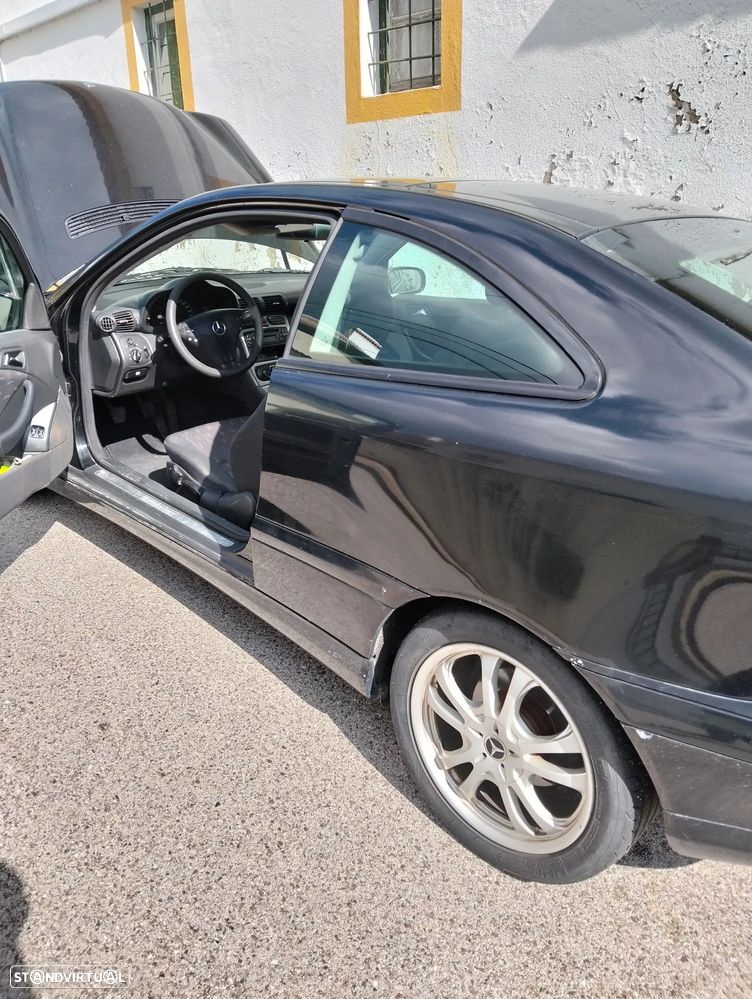 Mercedes-Benz C 220 CDi Sport Coupé Classic - 20