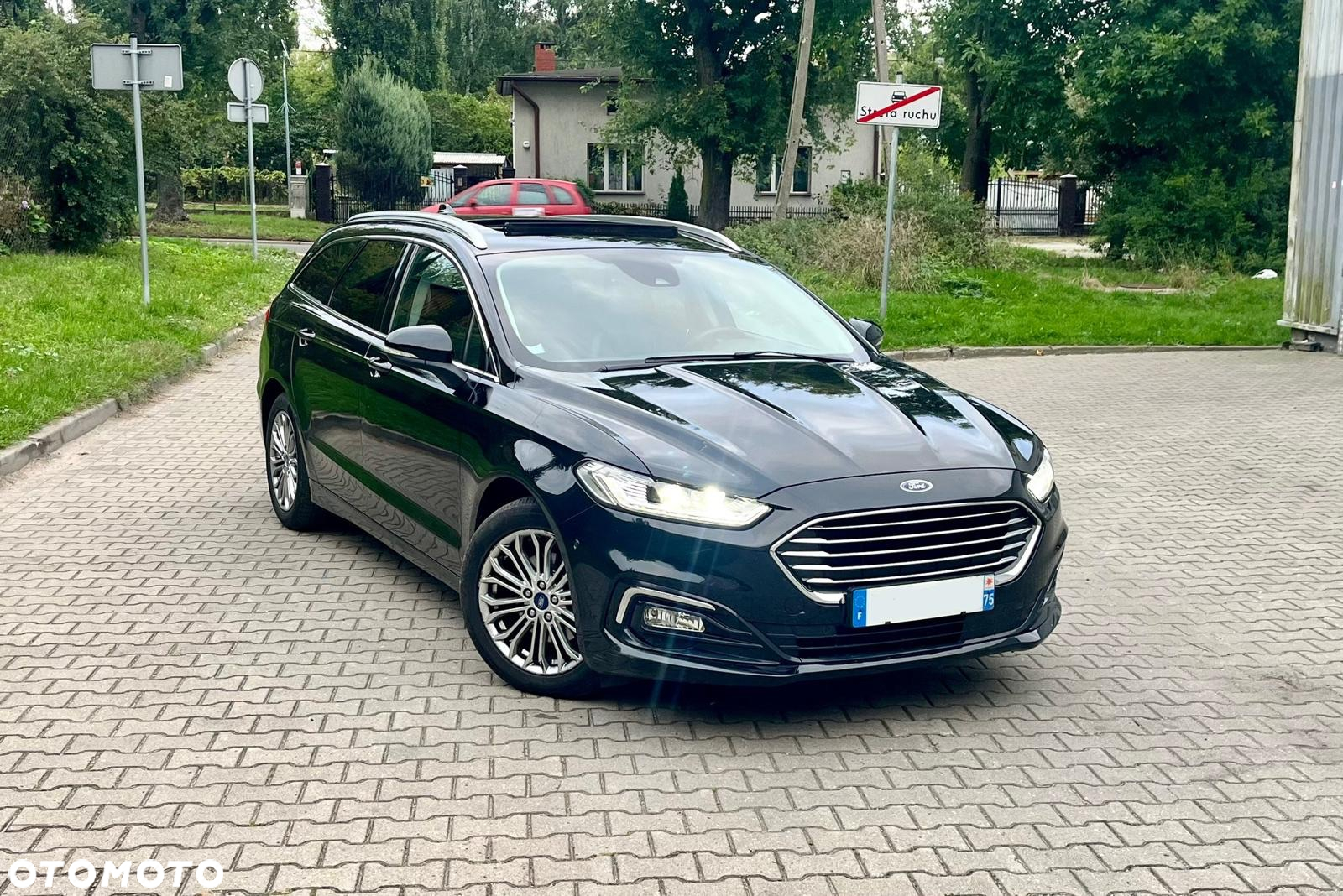 Ford Mondeo 2.0 Hybrid Titanium - 4