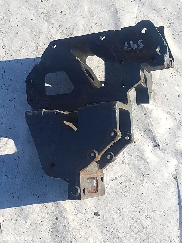 ŁAPA MOCOWANIE BELKI ZDERZAKA RESORA PODSTAWA KOLUMNY DAF LF EURO 6 19,5 - 3