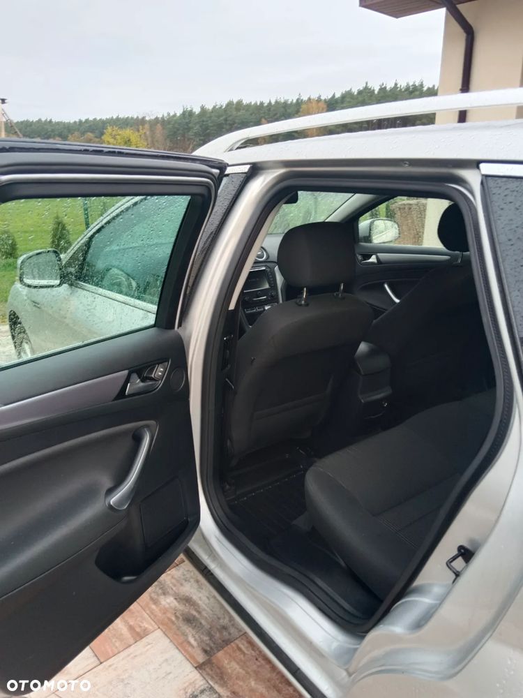 Ford Mondeo Turnier 2.0 EcoBoost Titanium - 6