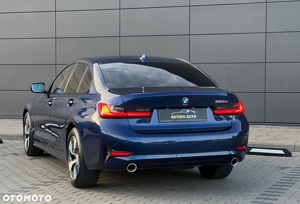 BMW Seria 3 320d Sport Line Shadow sport - 5