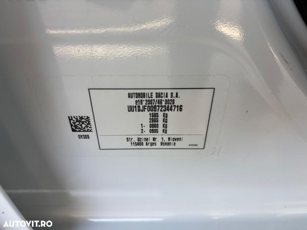 Dacia Logan TCe 90 Essential - 13