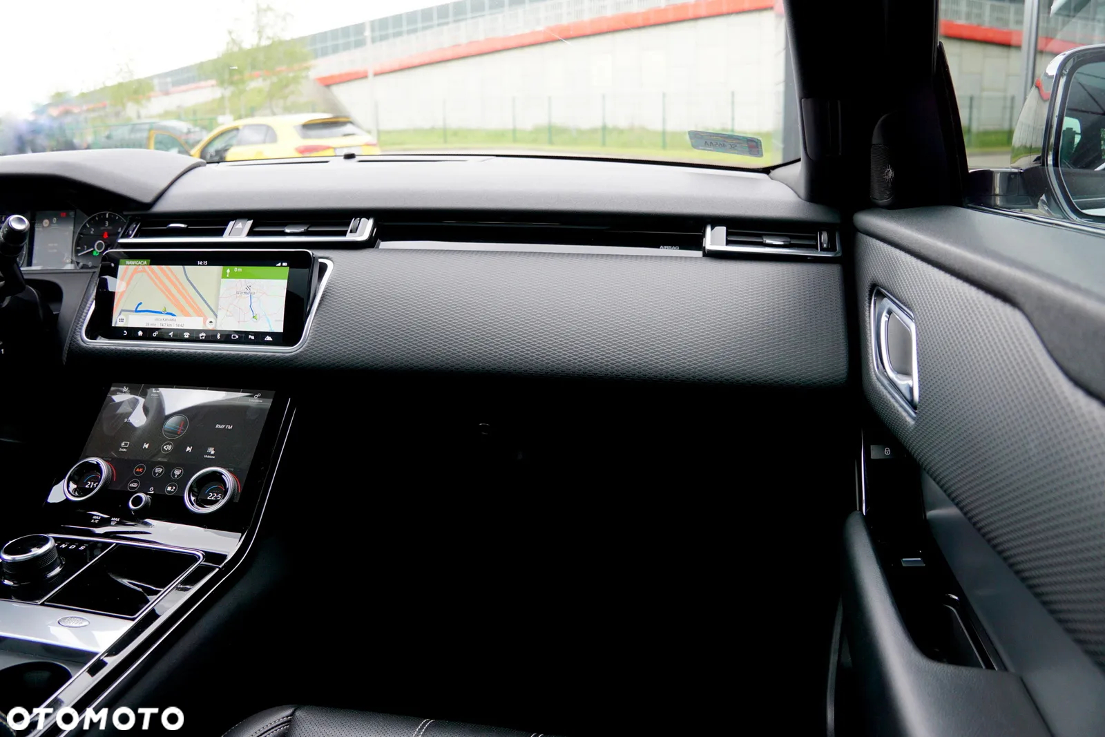 Land Rover Range Rover Velar 3.0 SD6 R-Dynamic S - 24