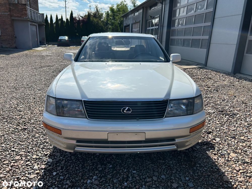 Lexus LS - 8
