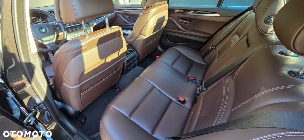 BMW Seria 5 535d xDrive Sport-Aut Luxury Line - 15