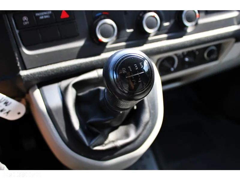Volkswagen Transporter L2H1 Mixt - 12