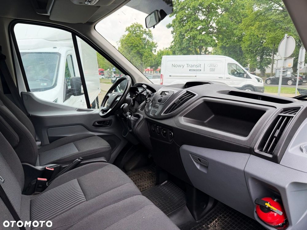 Ford transit TREND - 17