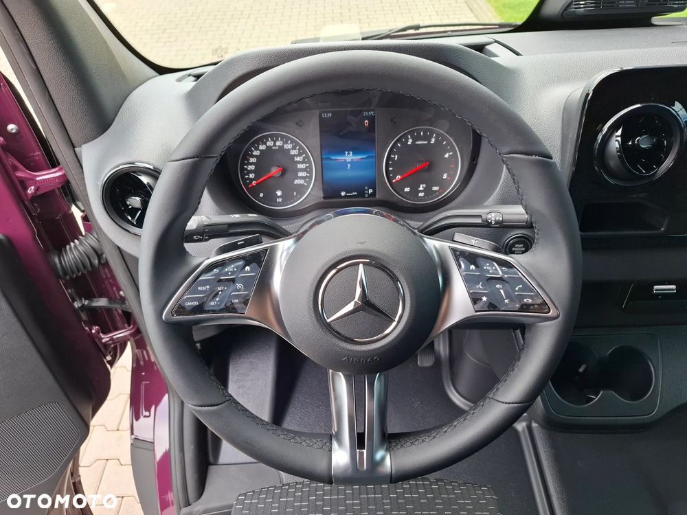 Mercedes-Benz Sprinter 317 CDI Furgon PRO długi 4325 mm L3H2 - 24