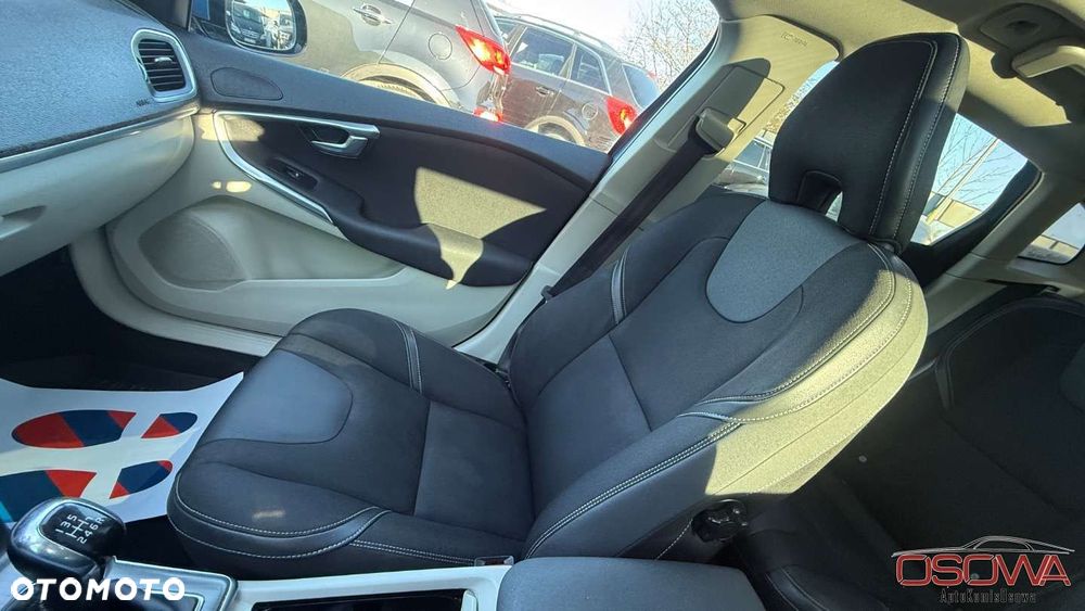 Volvo V40 - 26