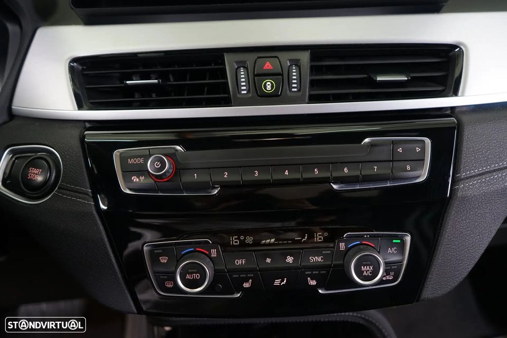 BMW X1 25 e xDrive - 38