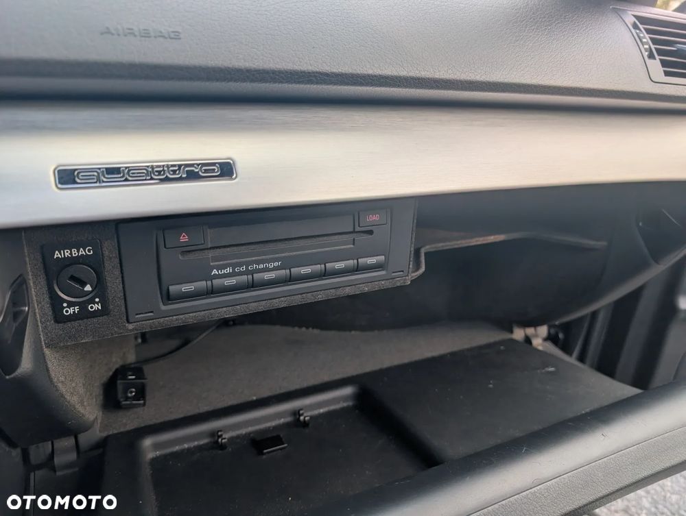 Audi A4 Avant 2.0 TDI DPF quattro - 10