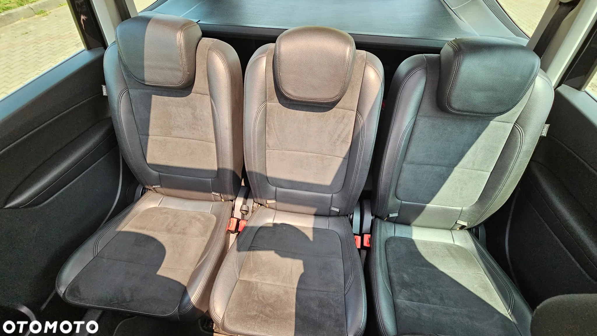 Volkswagen Sharan 2.0 TDI Comfortline DSG - 12