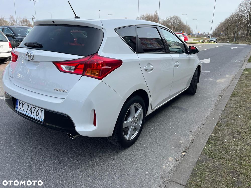 Toyota Auris 2.0 D-4D Comfort - 24