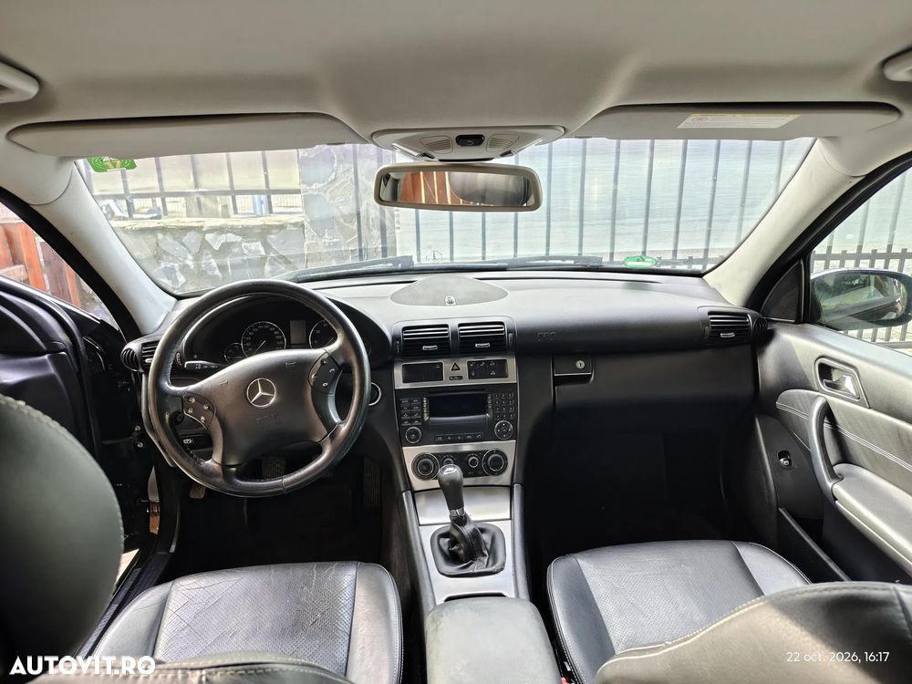 Mercedes-Benz C - 14