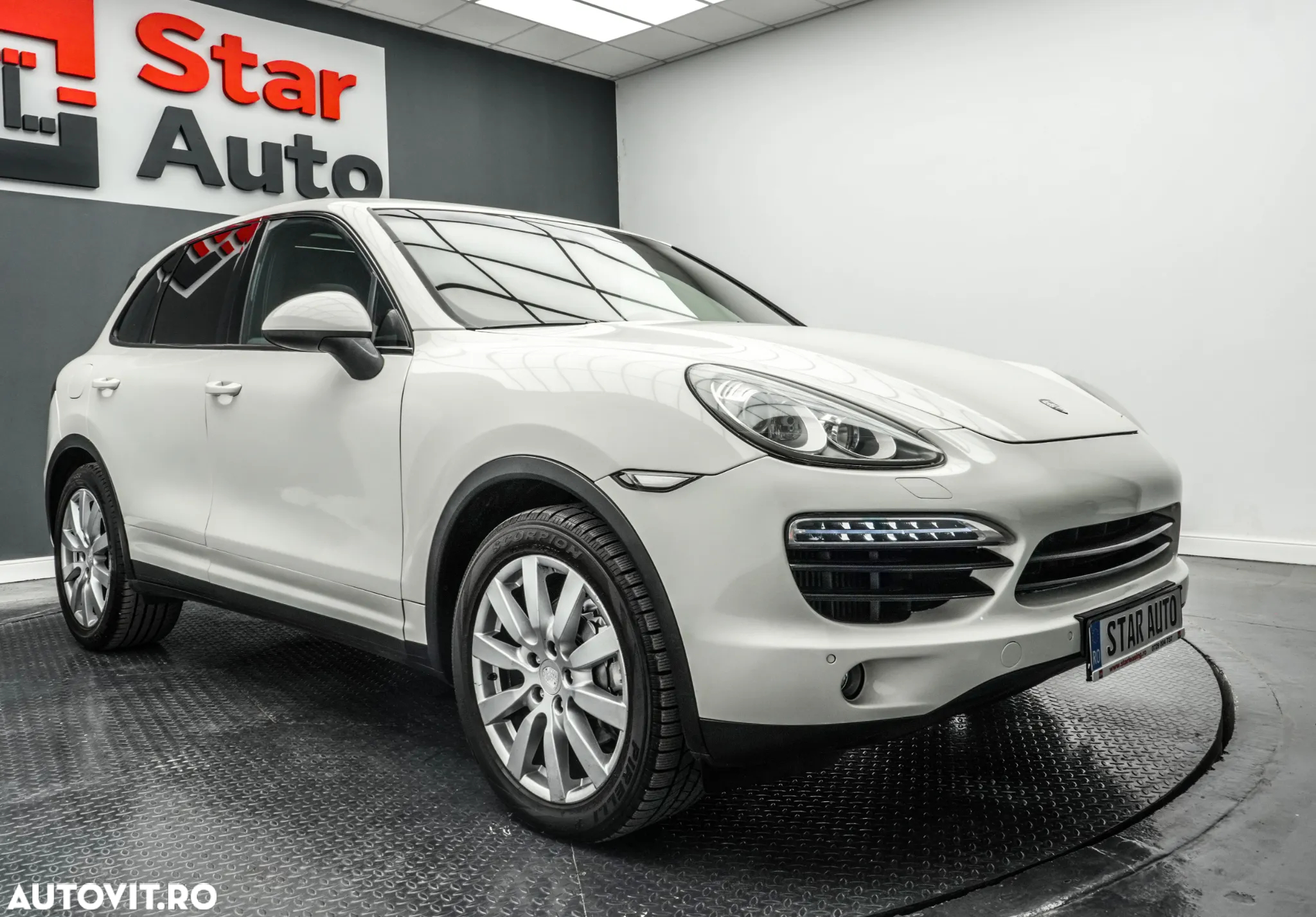 Porsche Cayenne 3.0 L V6 - 3