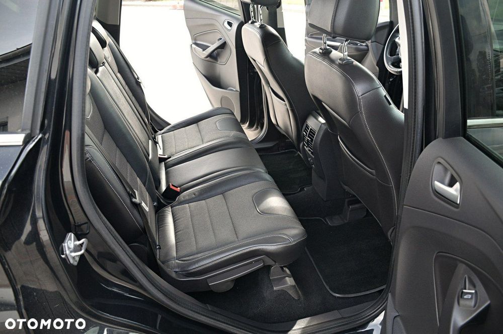 Ford Kuga - 13