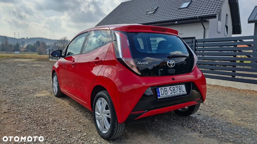 Toyota Aygo x-play - 18