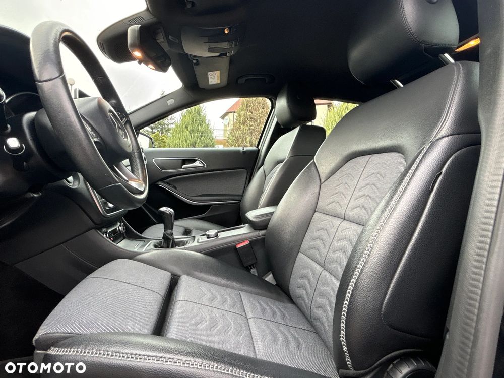 Mercedes-Benz GLA - 18