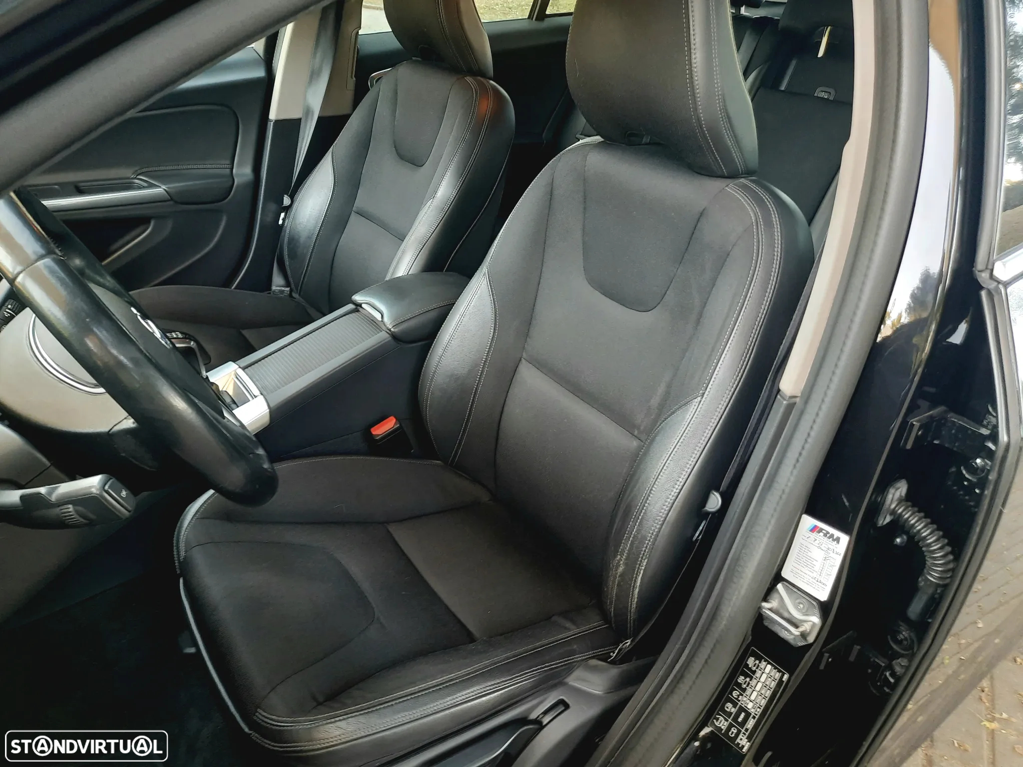 Volvo V60 2.0 D4 Summum - 6