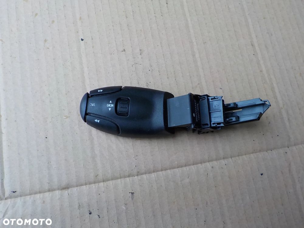 manetka pilot radia peugeot 208 I 96637233xt - 1