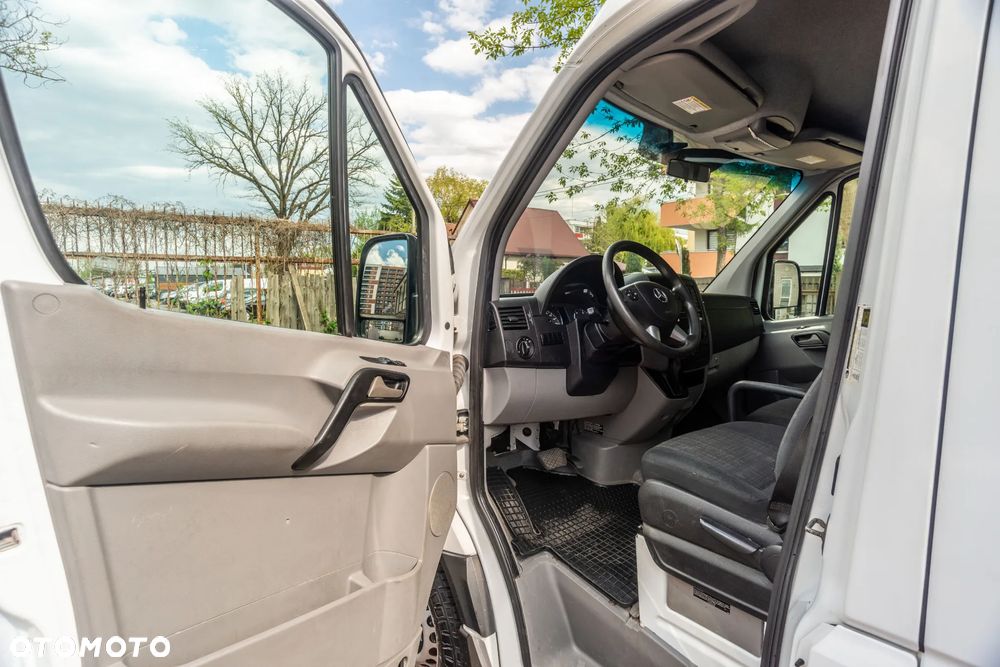Mercedes-Benz Sprinter 319 W906 FL - 8