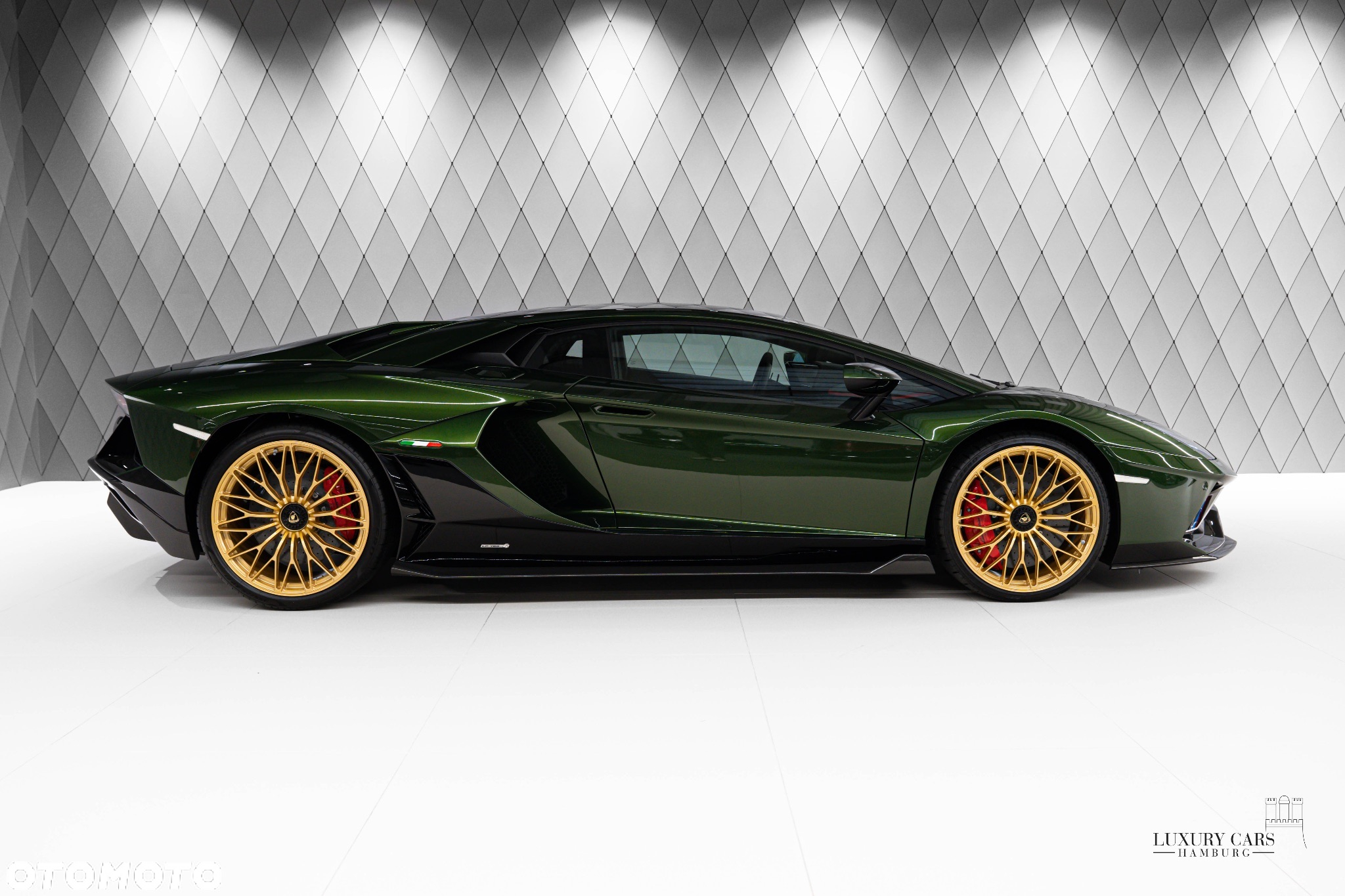 Lamborghini Aventador - 3