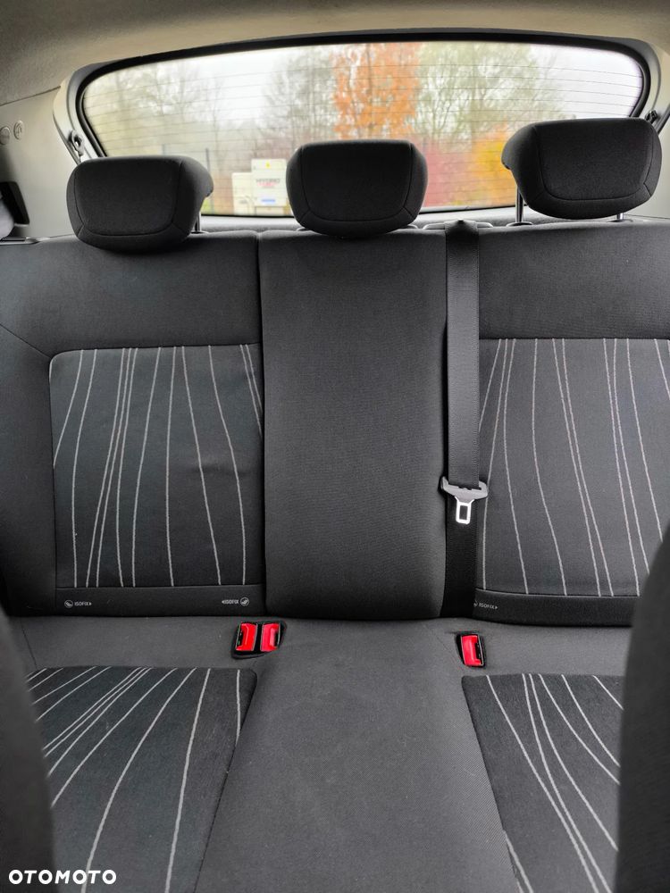 Opel Corsa 1.4 16V Enjoy - 14