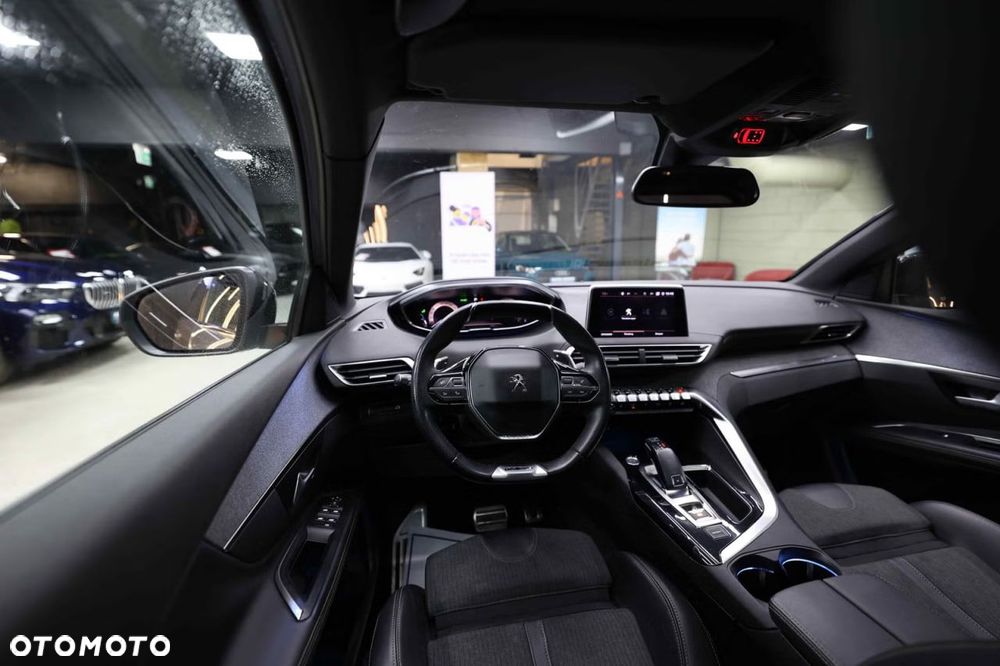 Peugeot 5008 PureTech 130 EAT8 Stop & Start GT - 24