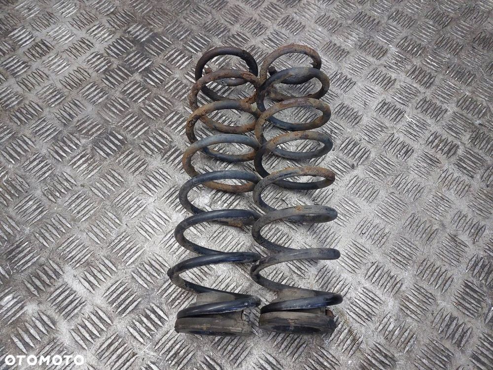 SPRĘŻYNA ZAWIESZENIA TYŁ KOMPLET SKODA FABIA I HB 5D - 1