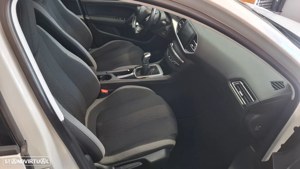 Peugeot 308 SW 1.6 BlueHDi Style - 14