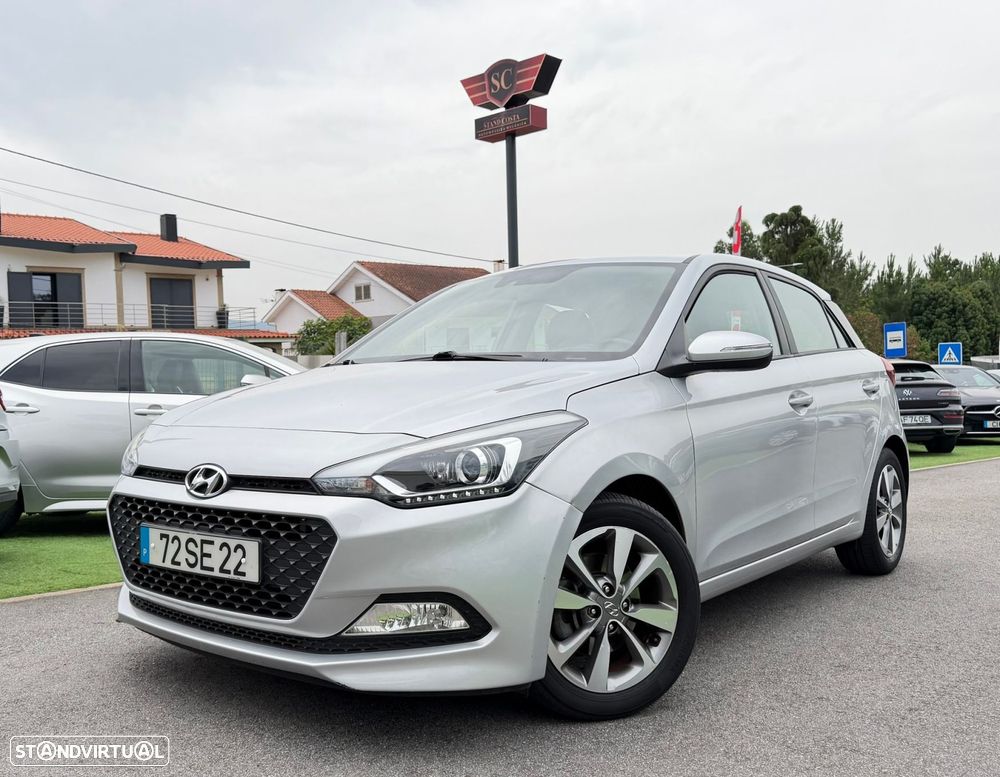 Hyundai i20 1.1 CRDi Comfort+Pack Look+JLL16 - 2