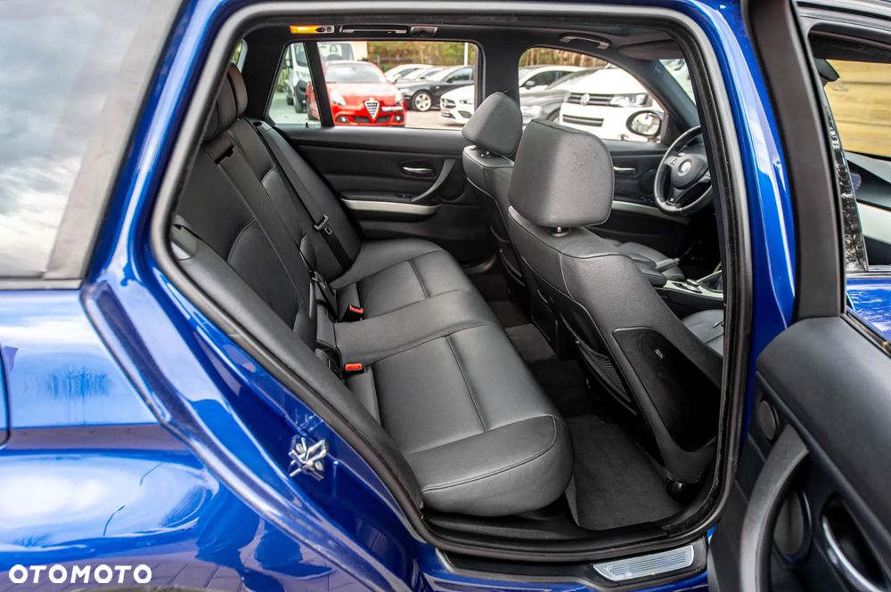 BMW Seria 3 320d DPF - 20