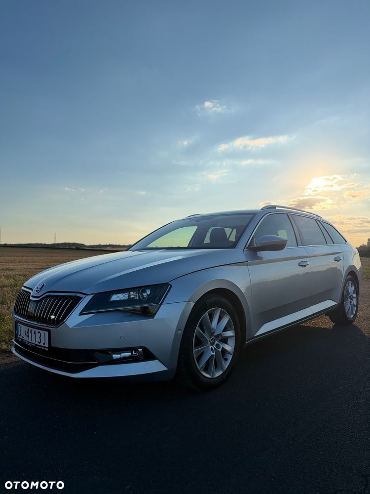 Skoda Superb 2.0 TDI Ambition DSG - 1