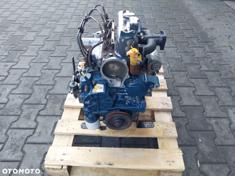 SILNIK KUBOTA  D1105 L123 [3 cylindry][ENG 3117] - 10