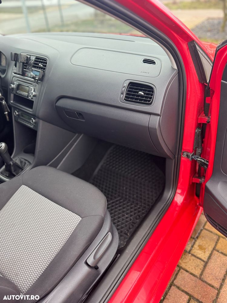 Volkswagen Polo - 12