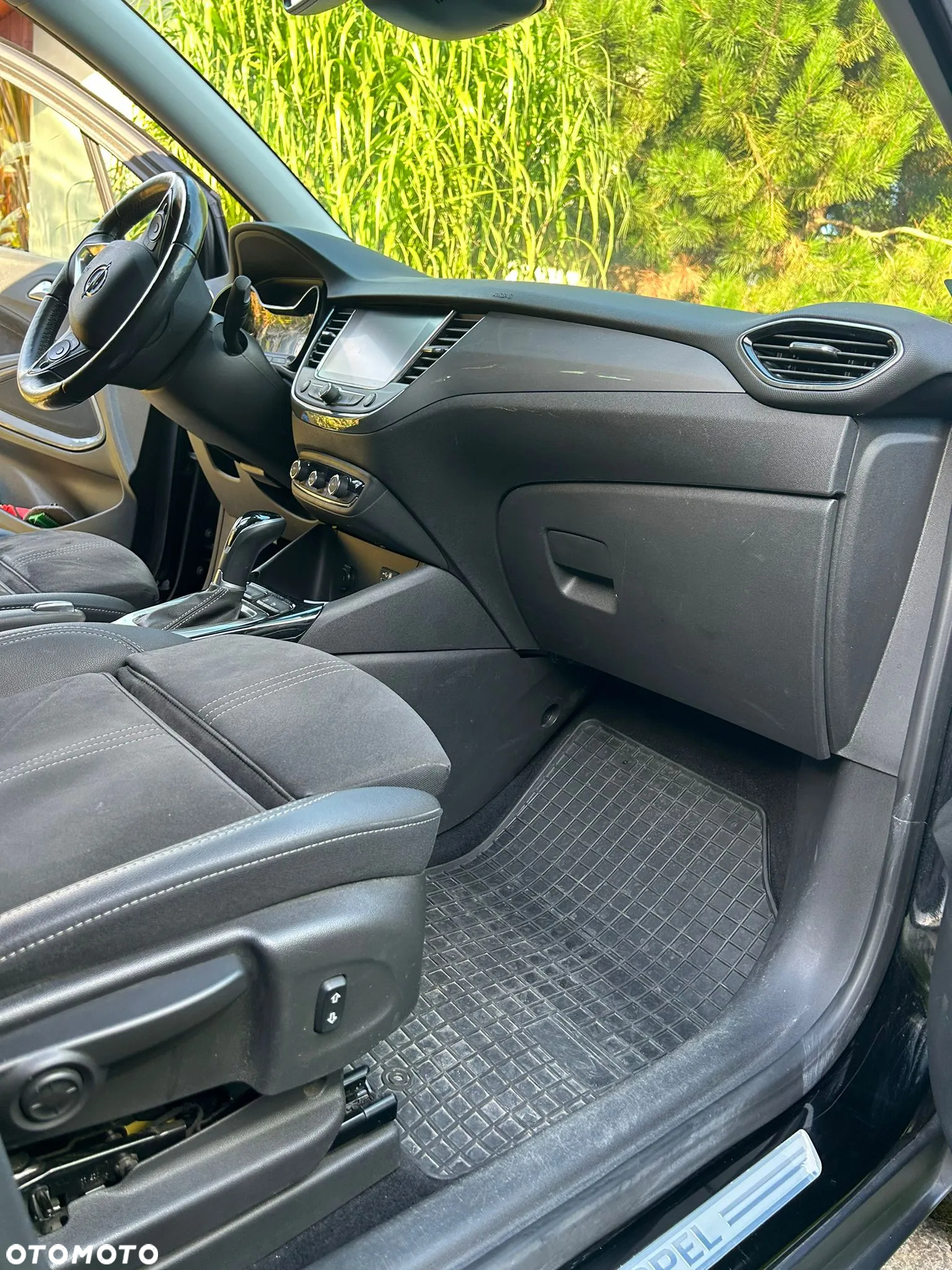 Opel Crossland X ver-1-2-t-elegance - 6
