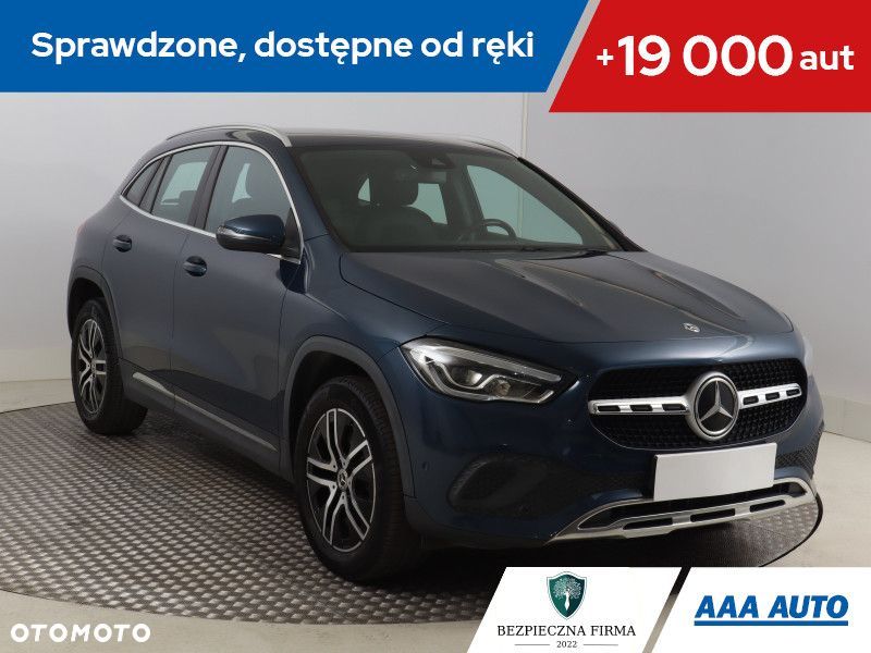 Mercedes-Benz GLA - 2