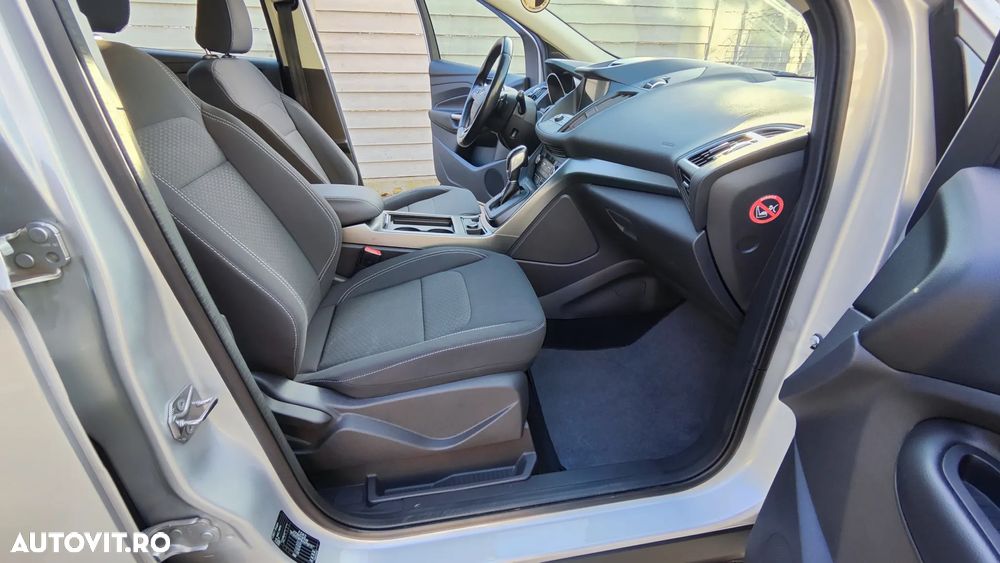 Ford Kuga 2.0 TDCi 4x4 Aut. Titanium - 13