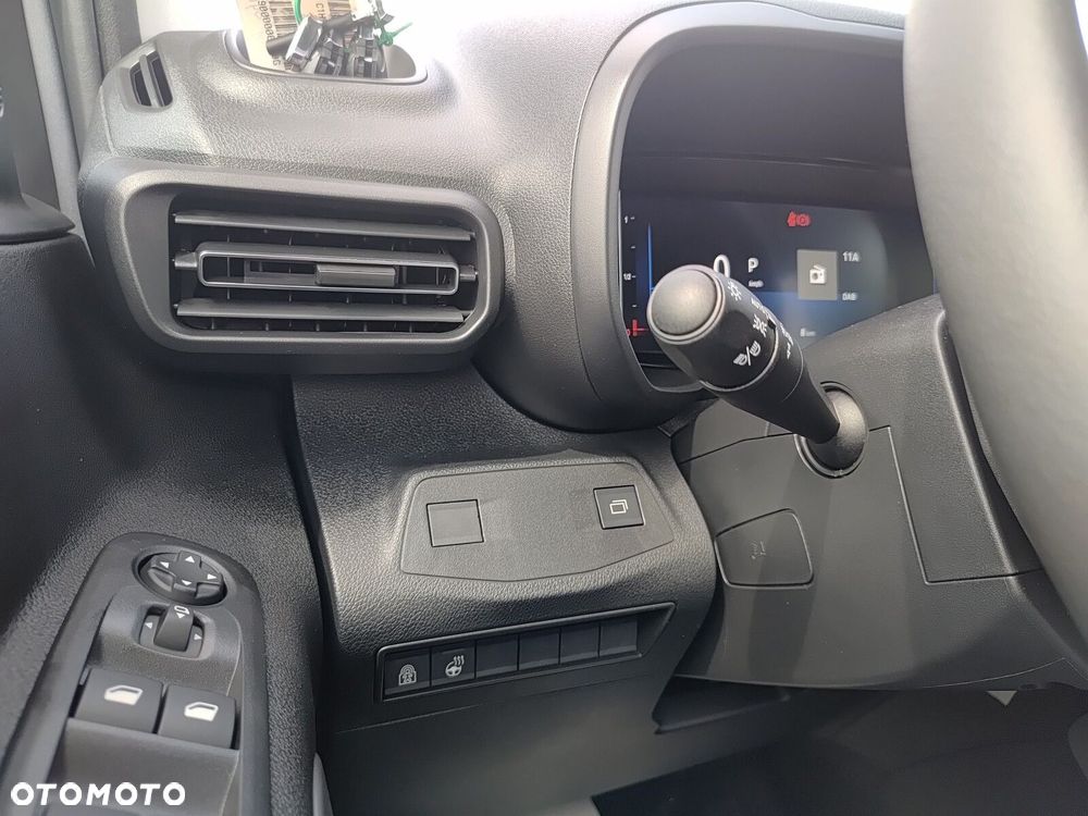 Opel Combo L2 EAT8 (bryg.) - 29