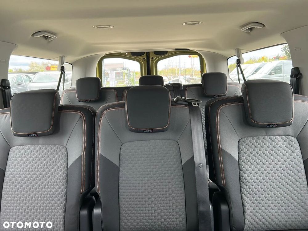 Volkswagen Caravelle - 19