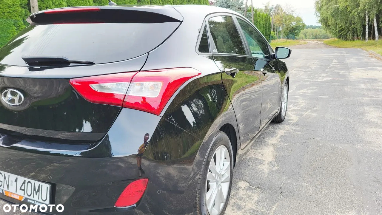 Hyundai i30 1.4 Intro Edition - 13