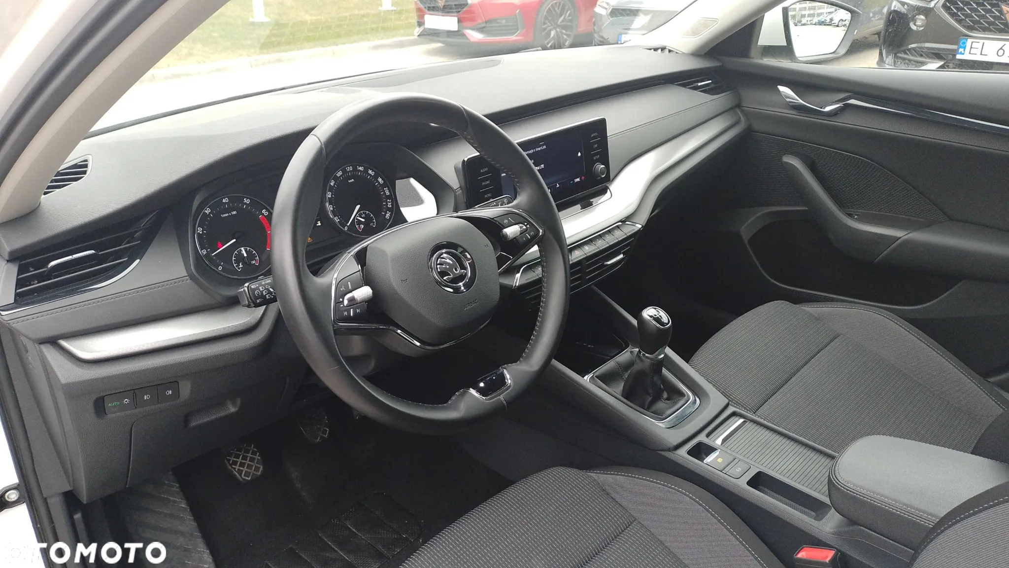 Skoda Octavia 1.5 TSI ACT Ambition - 9