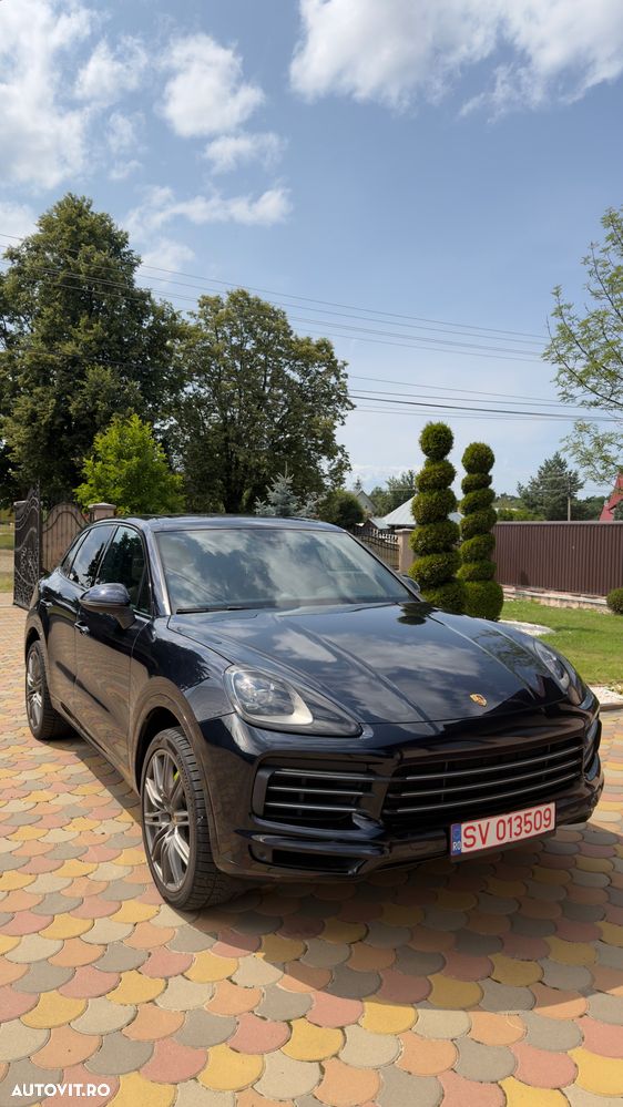 Porsche Cayenne Standard - 1