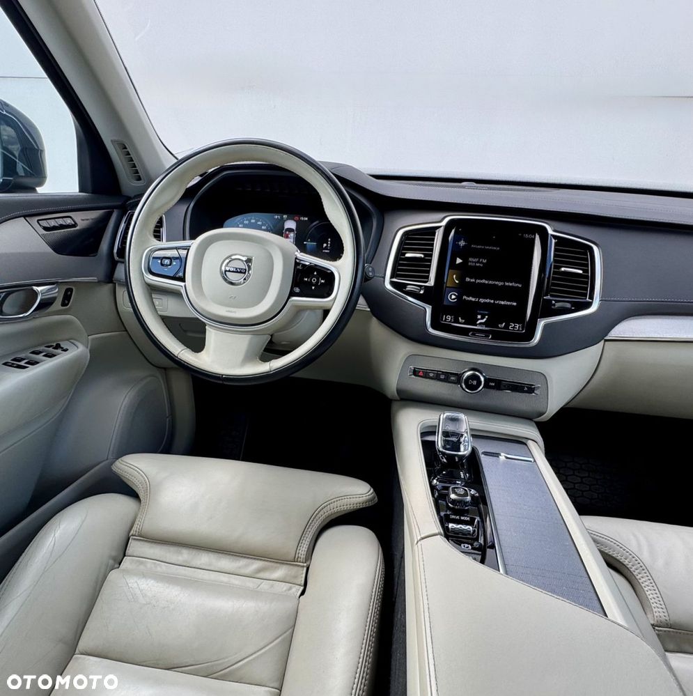 Volvo XC 90 - 10