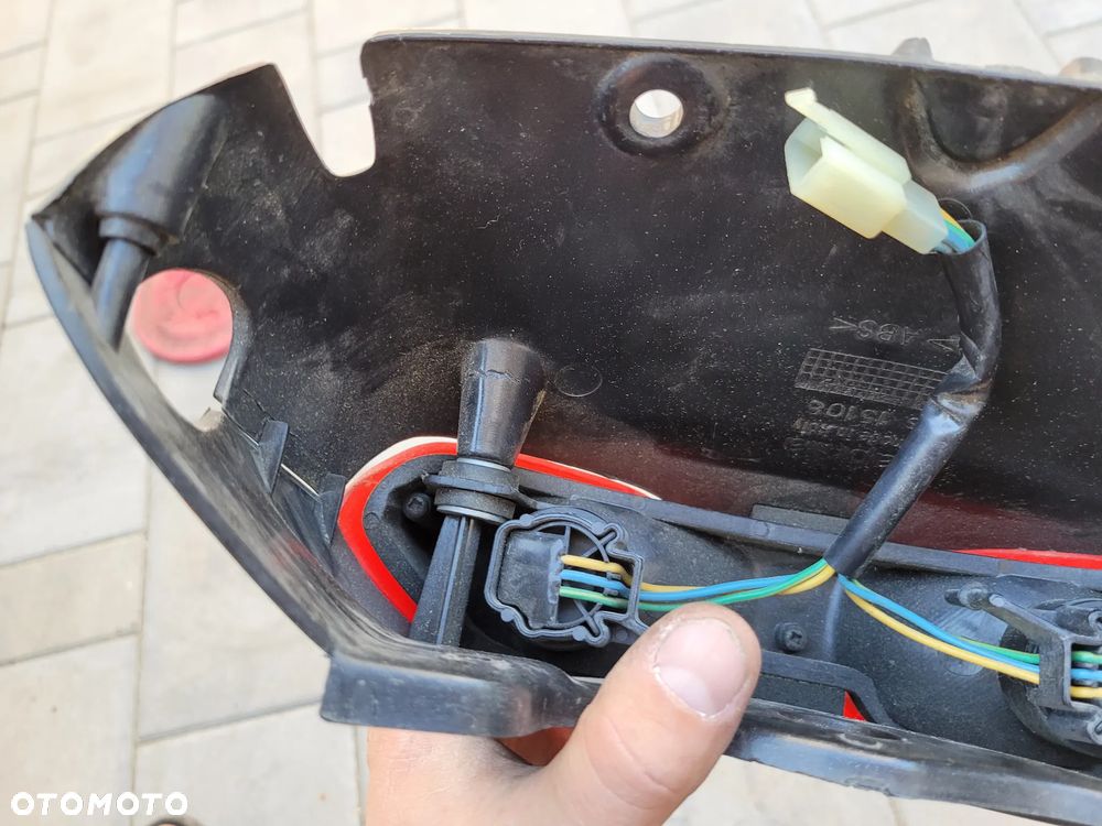 Lampa tył, tylna Aprilia Falco 1000 - 13