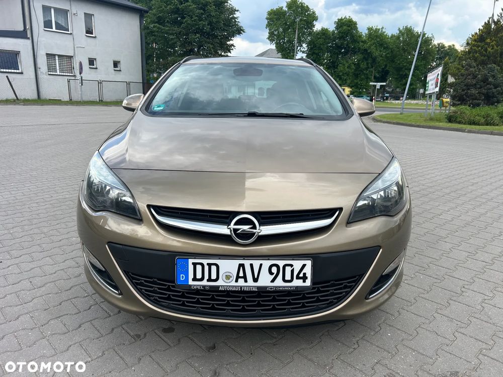 Opel Astra 1.4 Turbo - 2